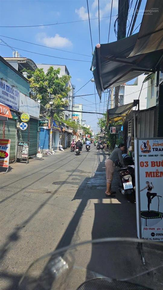 Ai cần vị trí để kdmb mà vốn ít thì mua căn này nhé mặt tiền đường 17 khu cư xá ngân hàng giá 3,1tỷ