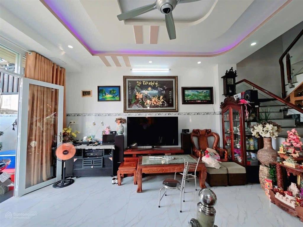 Bán nhà góc 2 mặt tiền (7x24m, 1t, 2l, st  8,5 tỷ) hẻm xe tải đường lê văn lương, nhơn đức, nhà bè