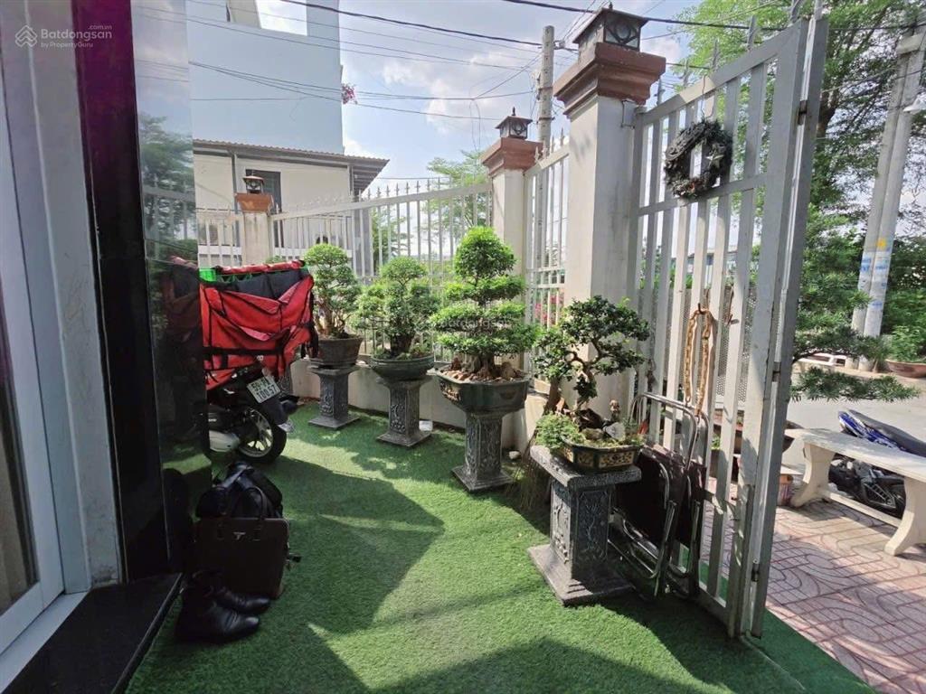 Bán nhà góc 2 mặt tiền (7x24m, 1t, 2l, st  8,5 tỷ) hẻm xe tải đường lê văn lương, nhơn đức, nhà bè