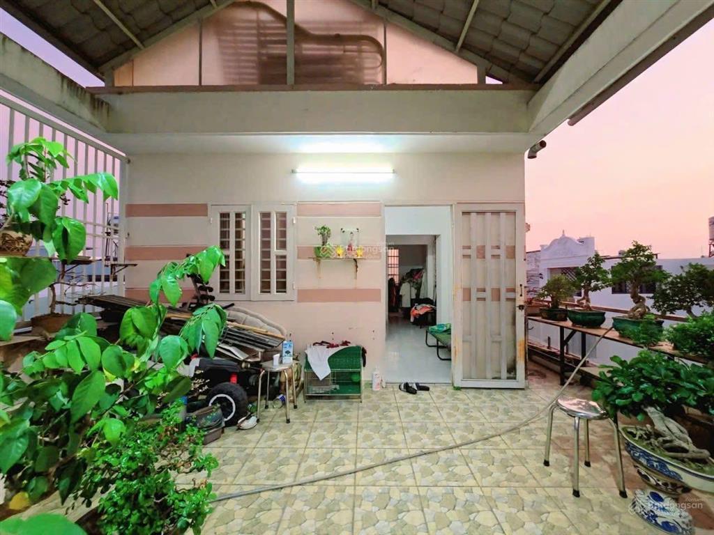 Bán nhà góc 2 mặt tiền (7x24m, 1t, 2l, st  8,5 tỷ) hẻm xe tải đường lê văn lương, nhơn đức, nhà bè