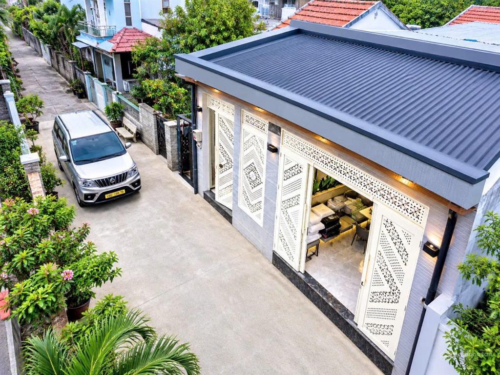 Bán nhà góc 2 mặt tiền 6x14m ~ hẻm 2873 huỳnh tấn phát ~ phú xuân ~ nhà bè (cách htp khoảng 30m)