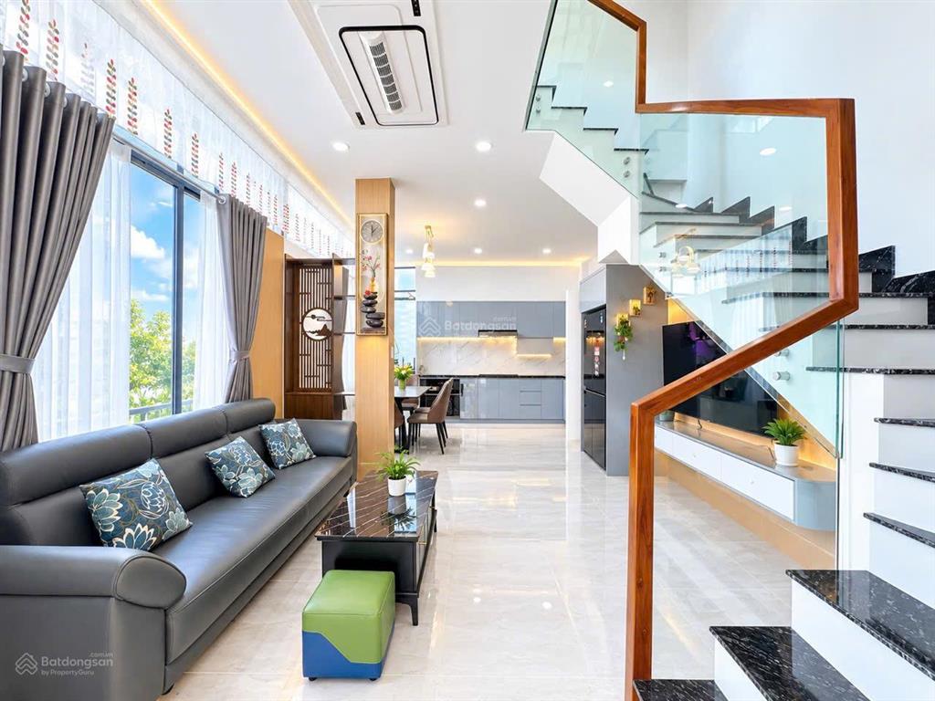 Bán nhà góc 2 mặt tiền ~ mới đẹp kdc the sun ~ nhà bè ~ dt 4,5 x 15m 1t,3l,st giá 7,36 tỷ tl
