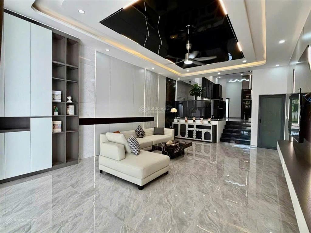 Cần bán nhà mt dũng sĩ thanh khê  100m ra biển