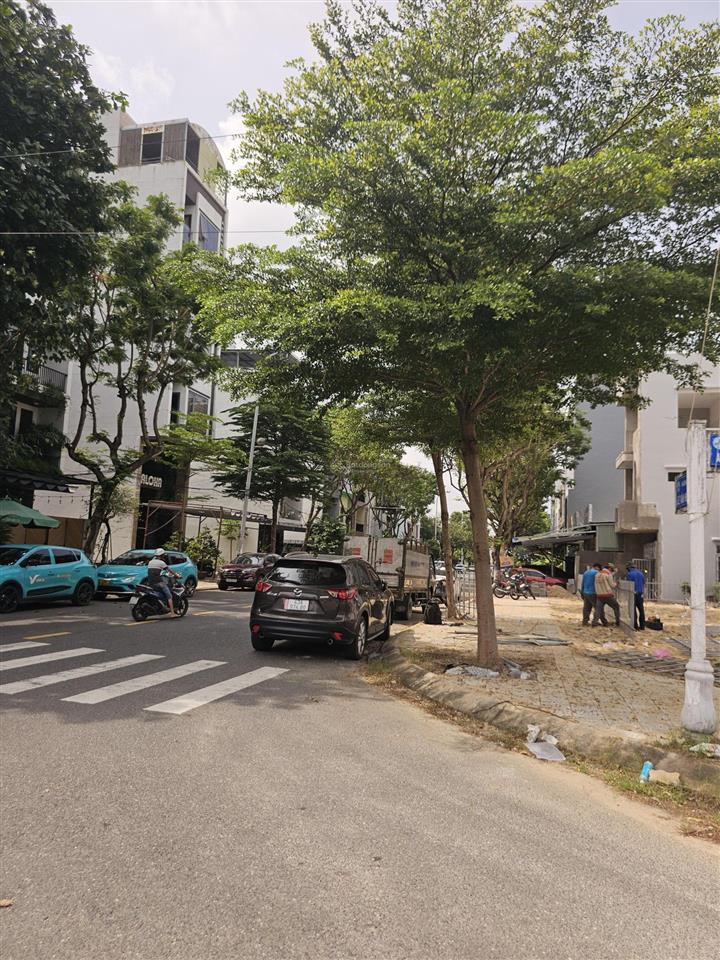 Bán lô góc đường an dương vương + lê văn hưu  kdc nam cầu trần thị lý