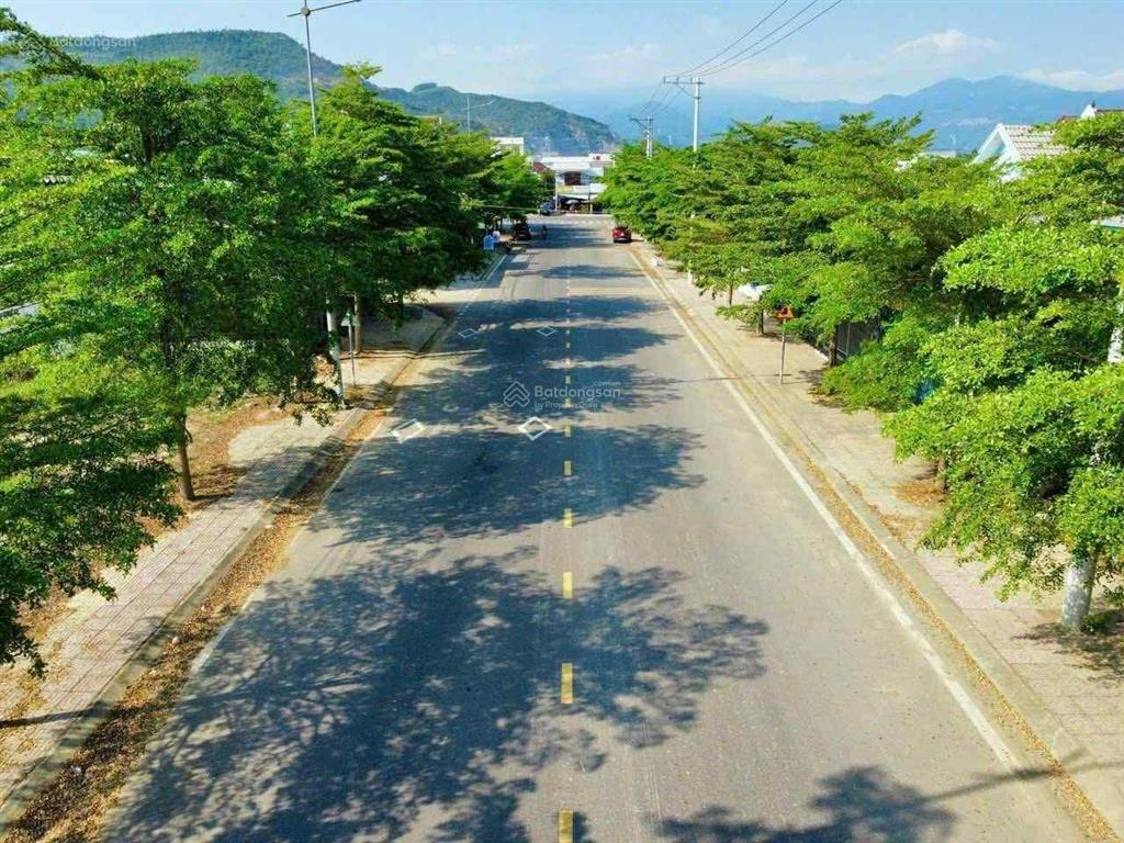 Bán lô đất mặt tiền đường 13m, đường chính vào tđc diên lạc, diên khánh