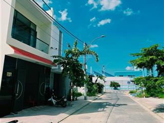 Bán nhanh lô đất với giá tốt, đối diện công viên, tđc ngọc hiệp, nha trang