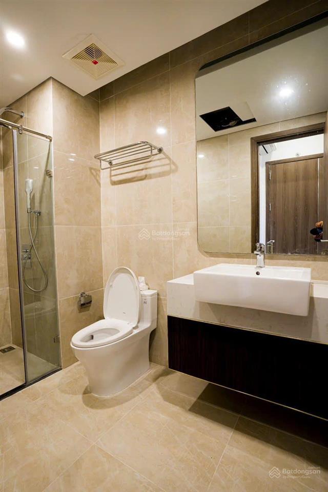Cho thuê căn 2 phòng ngủ, 2 wc chung cư hoàng huy commerce giá 10 triệu/tháng