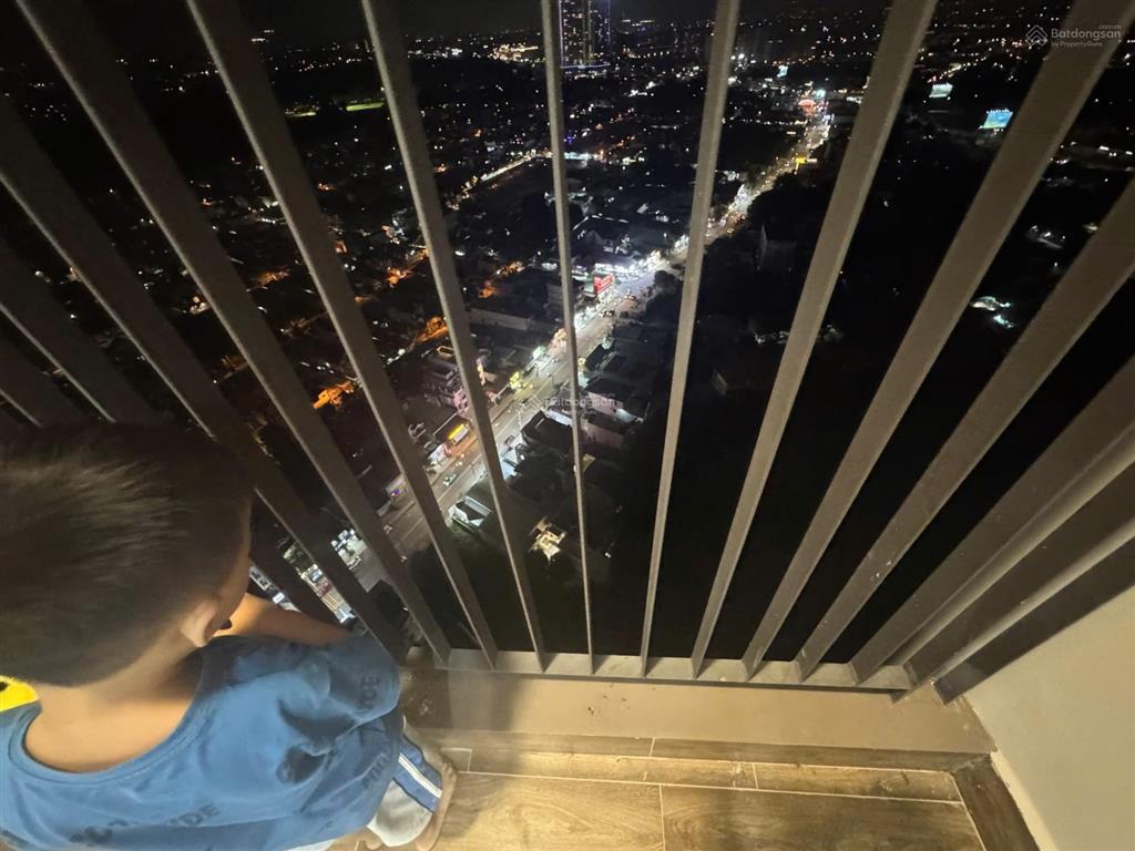 Bán căn hộ opal skyline 63m 2pn 2wc view hồ bơi