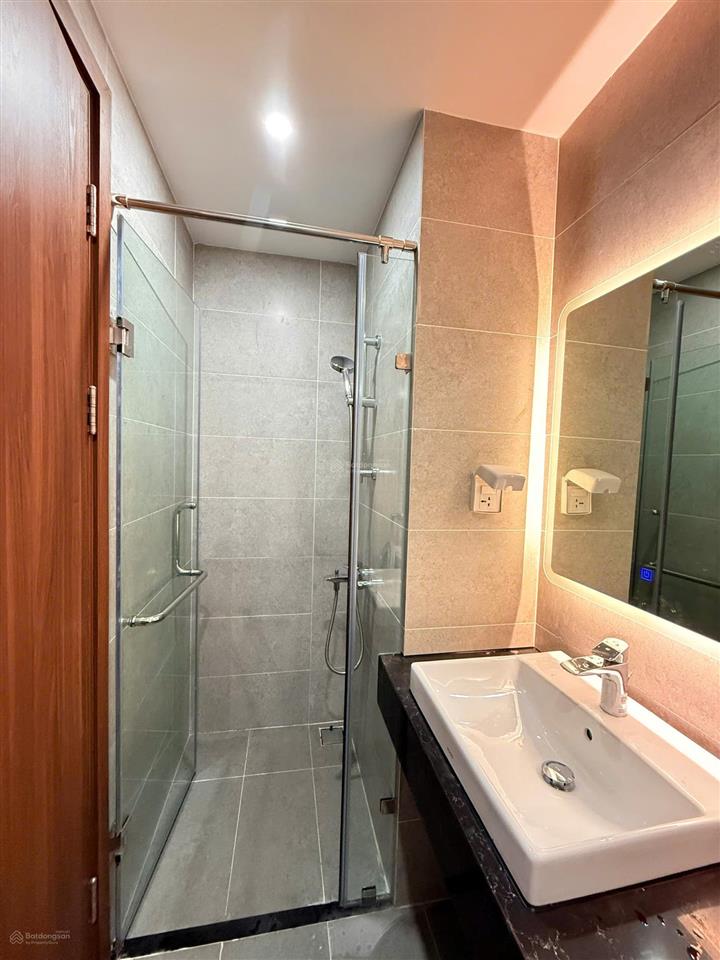 Cho thuê căn hộ 2 phòng ngủ a&t sky garden mới tinh giá 6.5tr