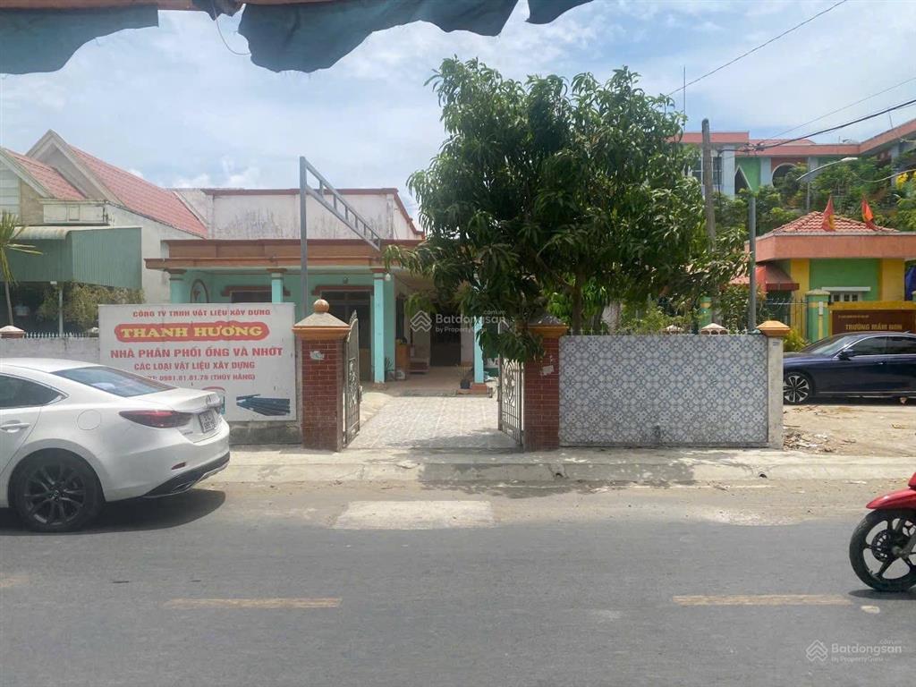 Bán đất mặt tiền đường duyên hải long hòa, cần giờ. dt 553m2 (204m thổ cư)