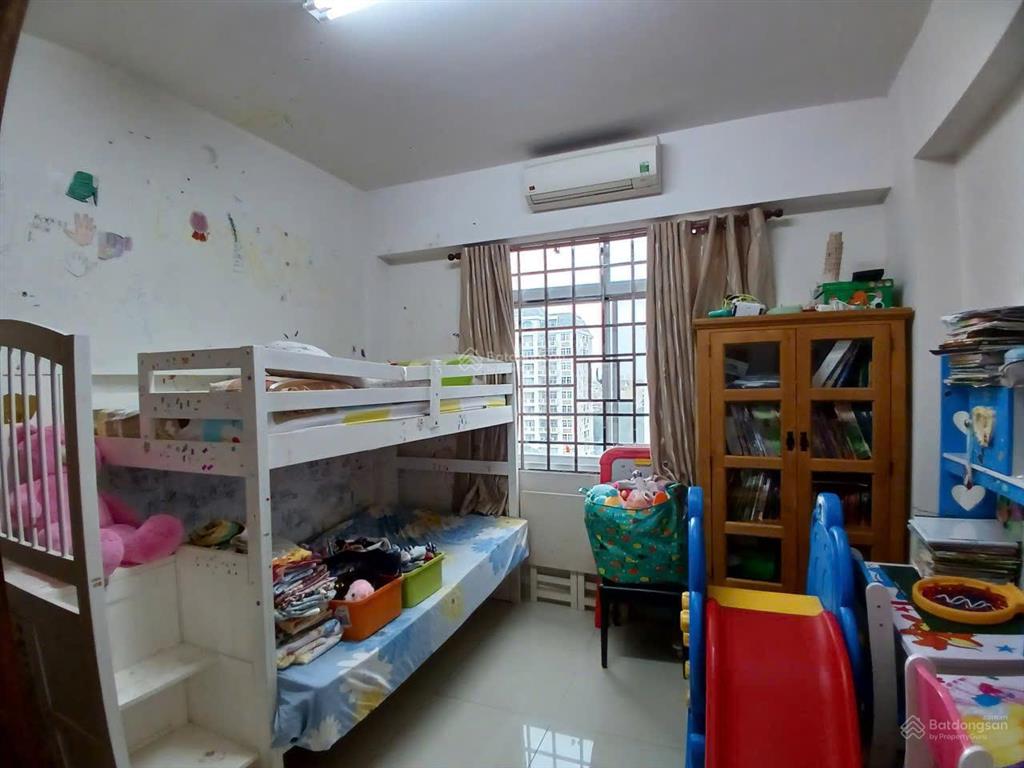 Bán căn hộ cảnh viên 3, diện tích 118m2, 3pn, 2wc, nội thất đầy đủ. giá bán 10 tỷ