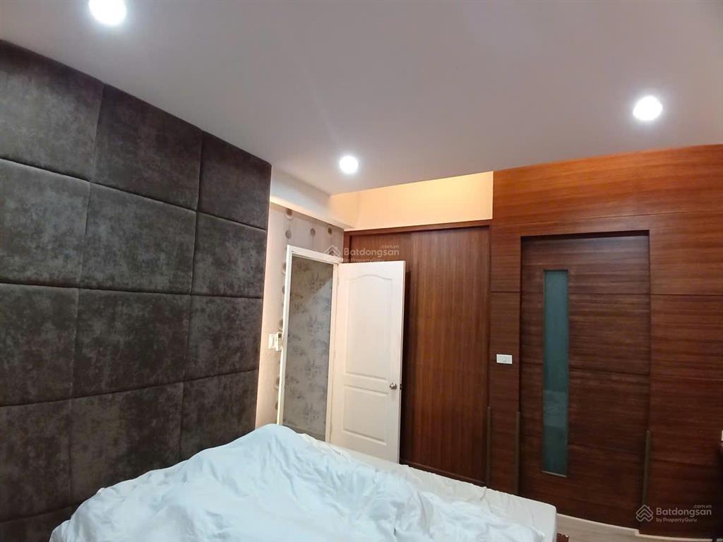 Bán căn hộ cảnh viên 3, diện tích 118m2, 3pn, 2wc, nội thất đầy đủ. giá bán 10 tỷ