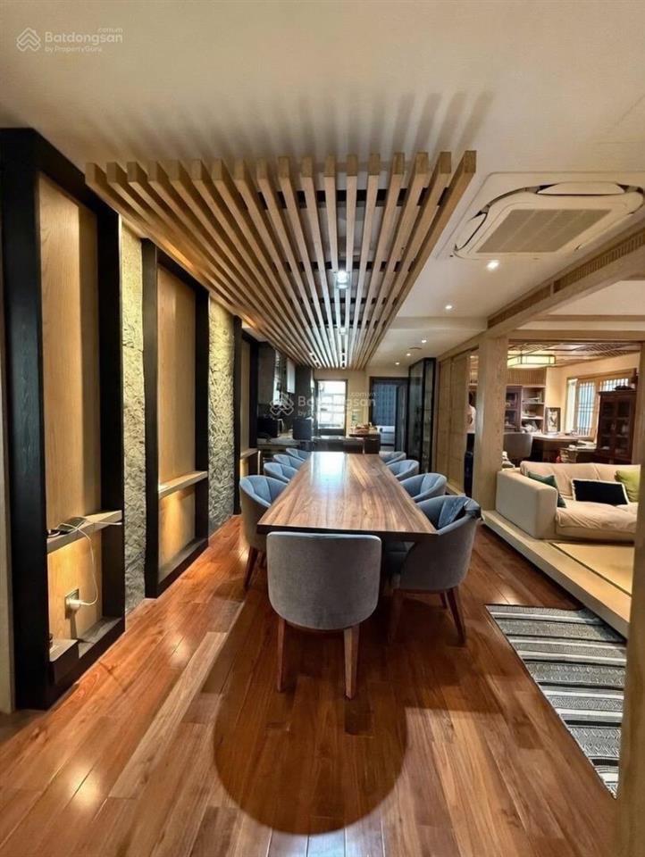 Bán căn hộ cảnh viên 2 nội thất thiết kế đẹp, 118m2