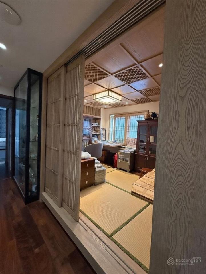 Bán căn hộ cảnh viên 2 nội thất thiết kế đẹp, 118m2