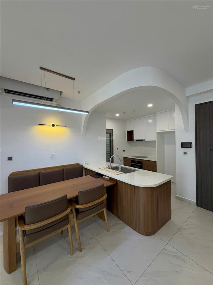 Cho thuê căn góc tại midtown the signature, 99m2, 3pn, 2wc, view đẹp