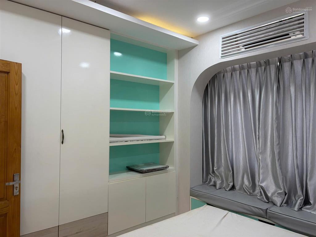 Cho thuê căn hộ cảnh viên 2, tầng cao, view biệt thự thoáng mát, 3pn, 2wc. giá thuê 1.200 usd