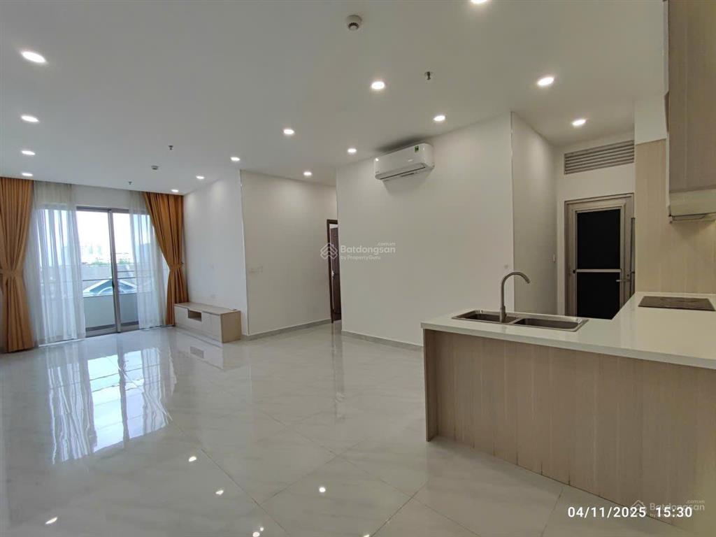 Bán căn hộ m8 midtown, lầu cao, view biệt thự, 2pn, 2wc, 80m2. giá bán 9,4 tỷ