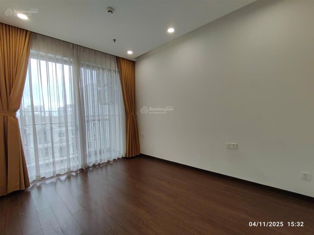 Bán căn hộ m8 midtown, lầu cao, view biệt thự, 2pn, 2wc, 80m2. giá bán 9,4 tỷ