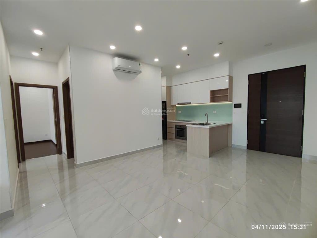 Bán căn hộ m8 midtown, lầu cao, view biệt thự, 2pn, 2wc, 80m2. giá bán 9,4 tỷ