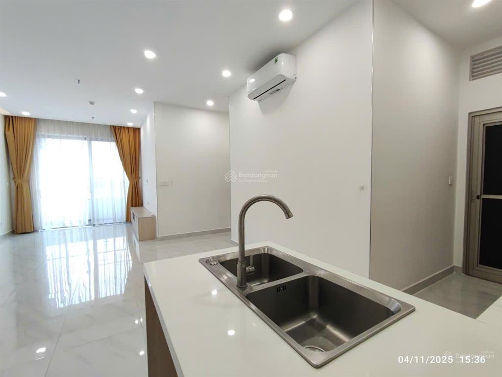 Bán căn hộ m8 midtown, lầu cao, view biệt thự, 2pn, 2wc, 80m2. giá bán 9,4 tỷ