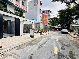 Nhà cực đẹp đường nhựa phạm văn đồng  5 tầng đường nhựa mới tinh 9,9 tỉ sở hữu ngay