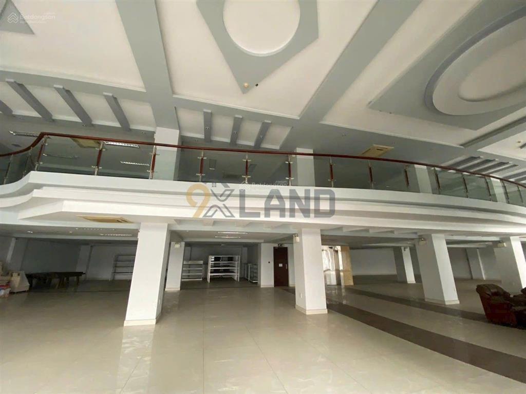 Hàng sưu tầm 1613.9m² tiện xây building hoặc làm showroom tuyệt đẹp  250 tỷ! độc tôn vị trí