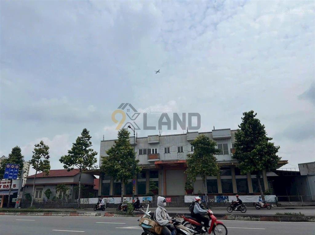 Hàng sưu tầm 1613.9m² tiện xây building hoặc làm showroom tuyệt đẹp  250 tỷ! độc tôn vị trí