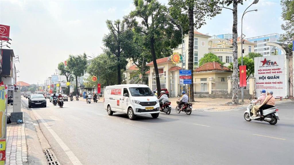 Quỹ đất mặt tiền siêu vip hiếm có bán  bậc nhất thủ đức dòng tiền khủng dt 951.9m2 ngang 24.1m2