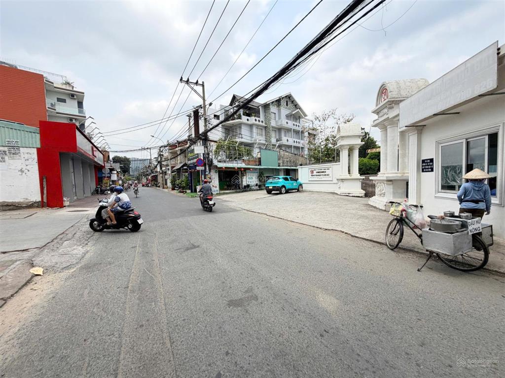 Định cư bán gấp đất có nhà,nhà xưởng dt 5.564m2 ngang 100m. còn tl mạnh.ngay khu đô thị trường thọ