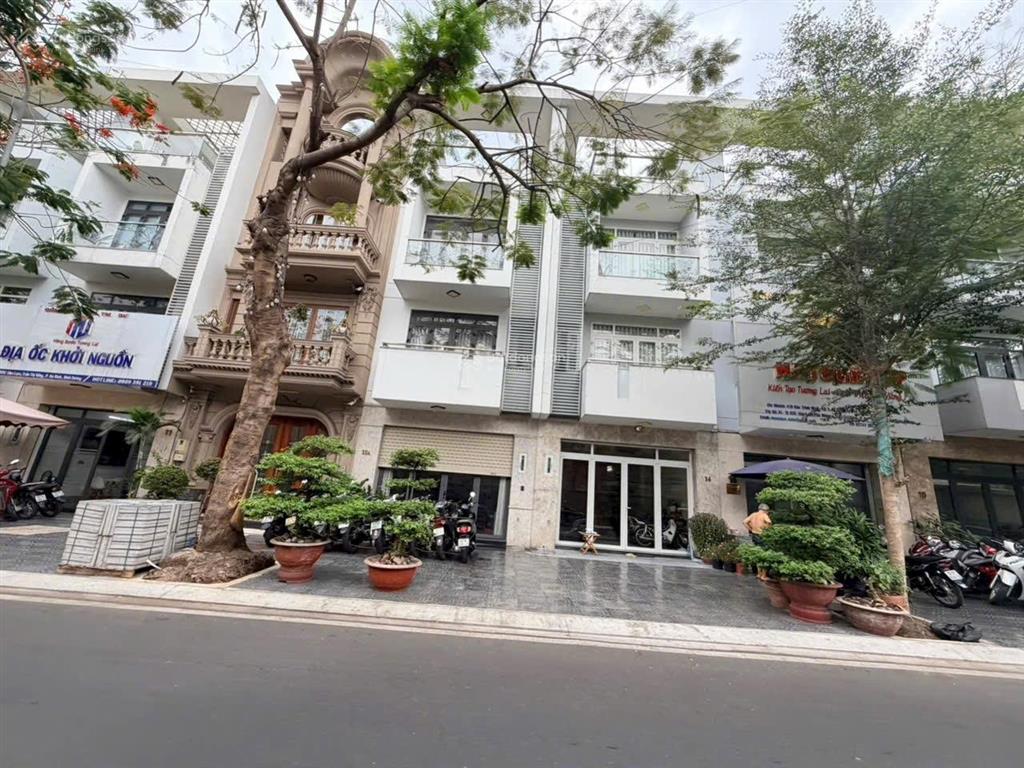 Nhà 4lầu mặt tiền kinh doanh,vp,spa.. khu vip himlam phú đông.đường rộng 10m, sát phạm văn đồng