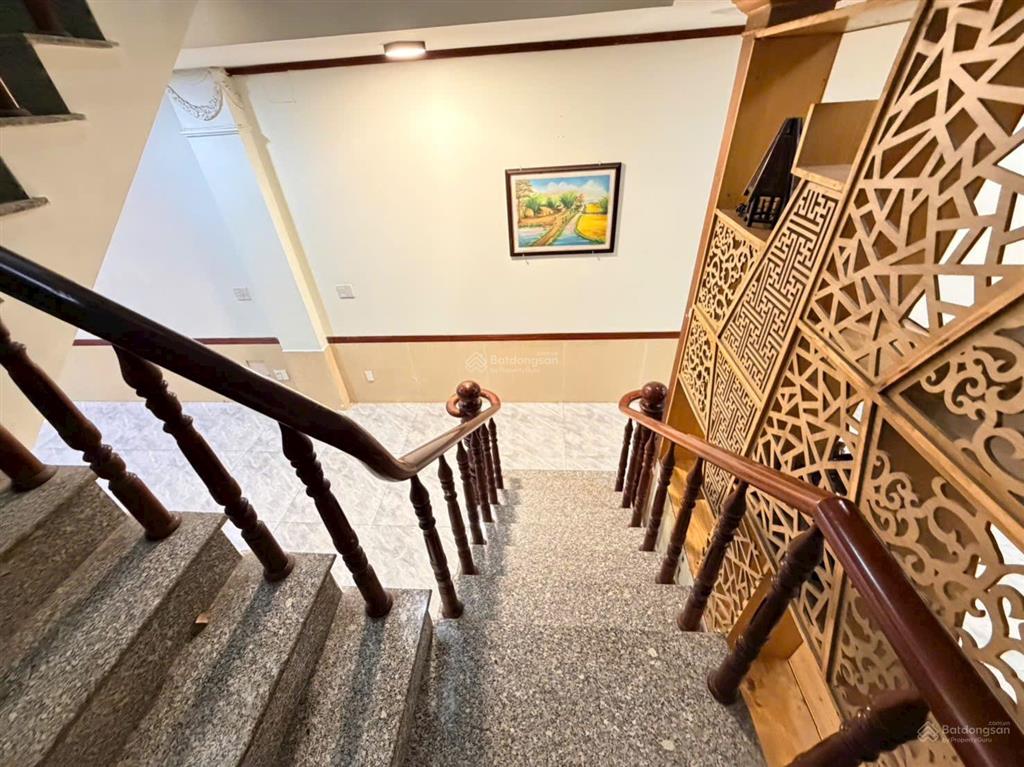 Nhà 4lầu mặt tiền kinh doanh,vp,spa.. khu vip himlam phú đông.đường rộng 10m, sát phạm văn đồng