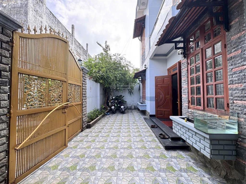 Nhanh mới còn!định cư bán vội nhà vườn 14,5x14m tách được 2 lô sát mặt tiền quá rẻ 60tr/m rẻ