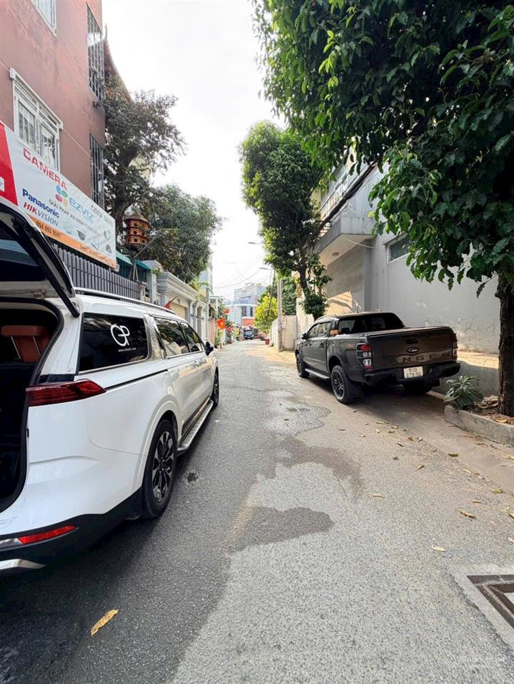 Bán chdv kèm mặt tiền kd 5 tầng gần hoàng diệu 2,gần các trường đại học lớn,thu nhập khủng.dt 190m2