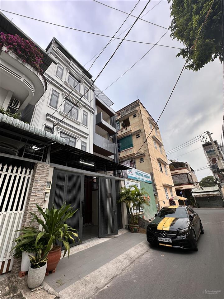 Giảm 2 tỉ bán cực gấp còn 14 tỉ 5 tầng đường nhựa gần đh cảnh sát quá đẹp quá rẻ nhanh tay!!