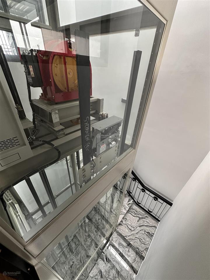 Giảm 2 tỉ bán cực gấp còn 14 tỉ 5 tầng đường nhựa gần đh cảnh sát quá đẹp quá rẻ nhanh tay!!