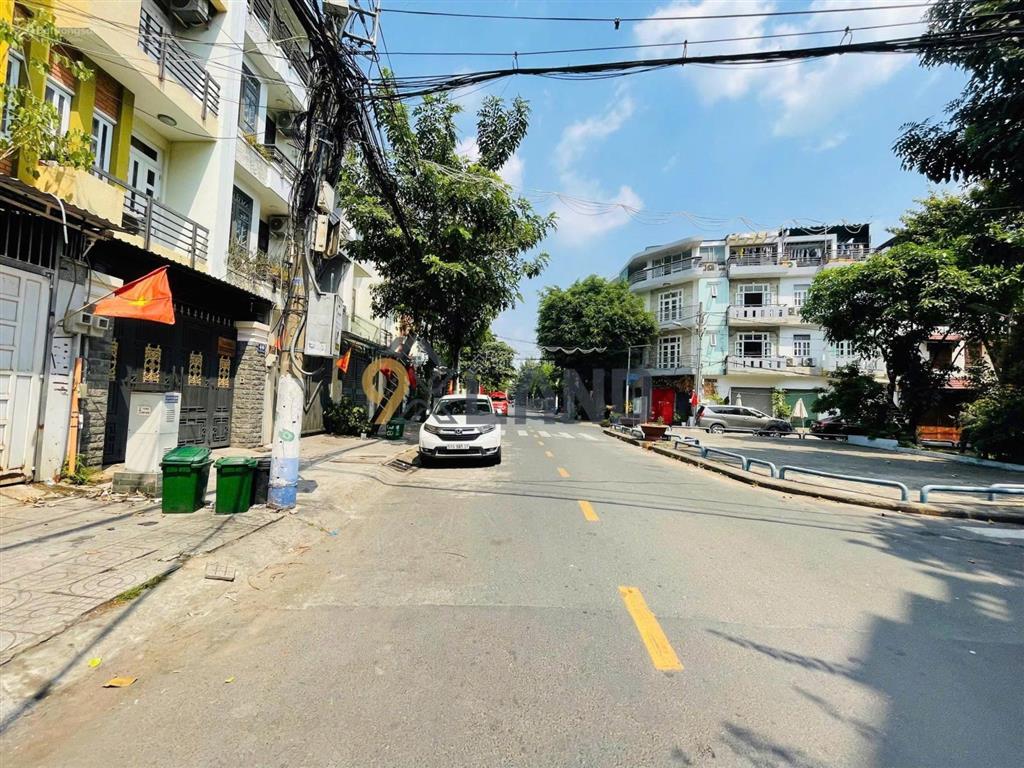 Không mua căn này thì mua căn nào ạ! 5,7x13,3m 3 tầng kdc him lam  ở + kinh doanh tuyệt vời