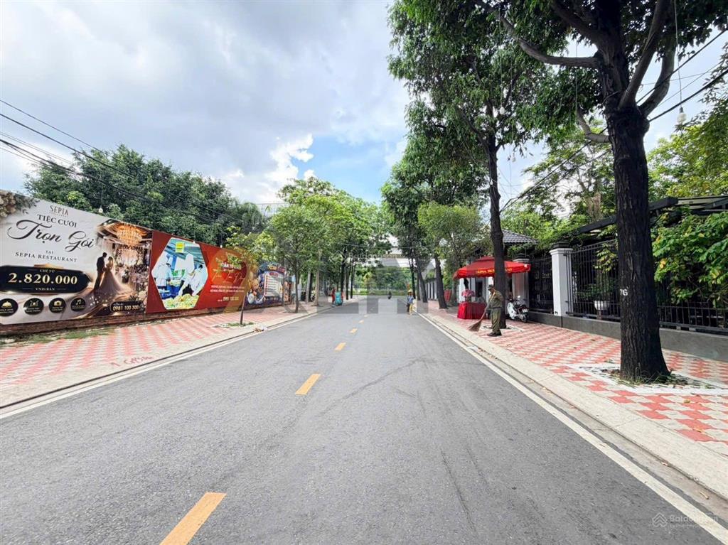 Siêu phẩm mặt tiền khổng tử 33x50m  1.615m đất vàng trung tâm thủ đức  metro kế bên