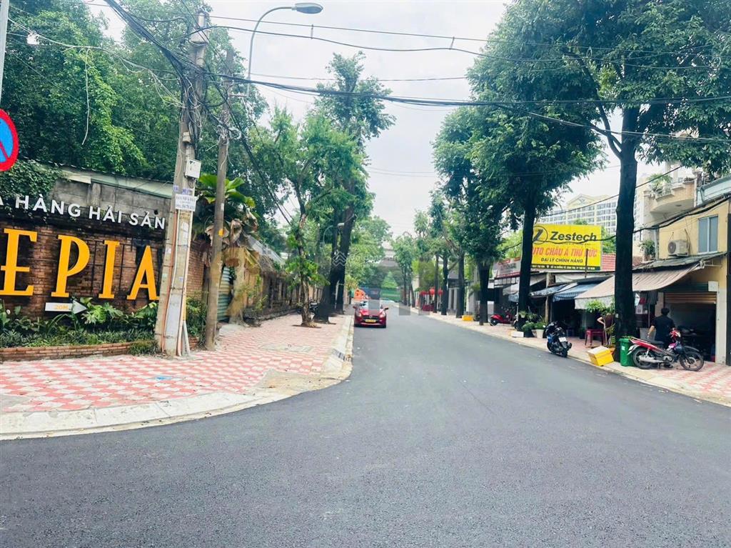 Siêu phẩm mặt tiền khổng tử 33x50m  1.615m đất vàng trung tâm thủ đức  metro kế bên