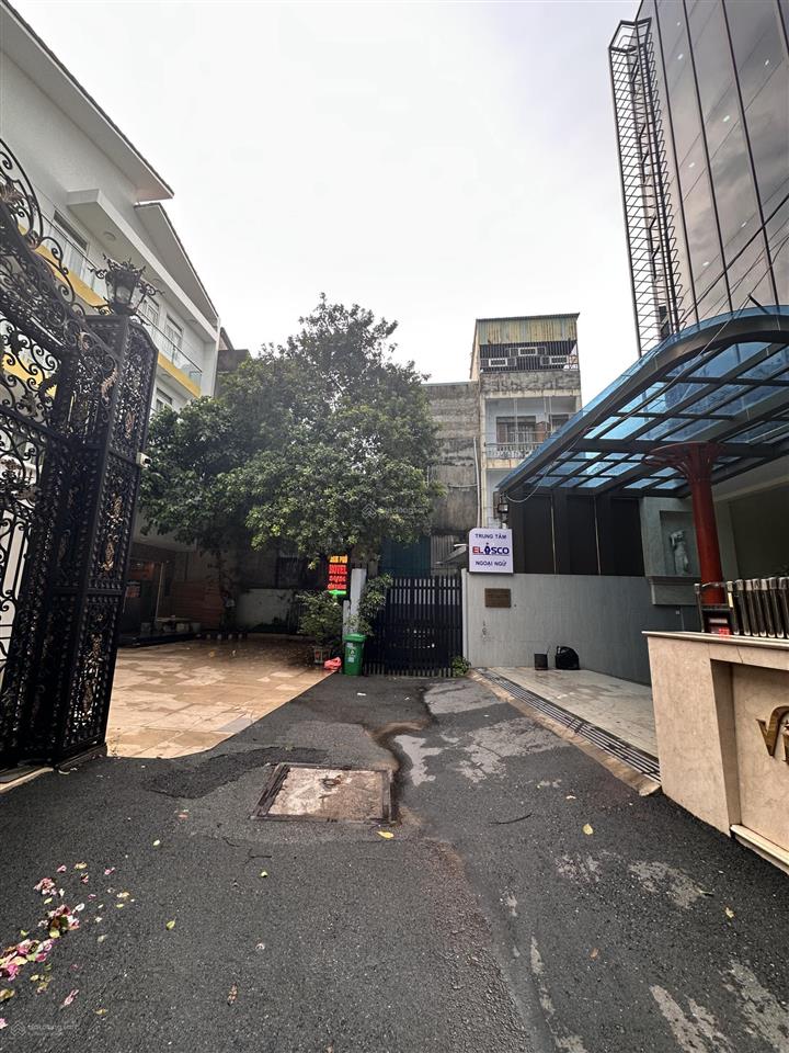 Khuôn đất vuông 10x22,5m cực đẹp  đường nhựa tiện xây building  khách sạn  biệt thự  21,5 tỷ