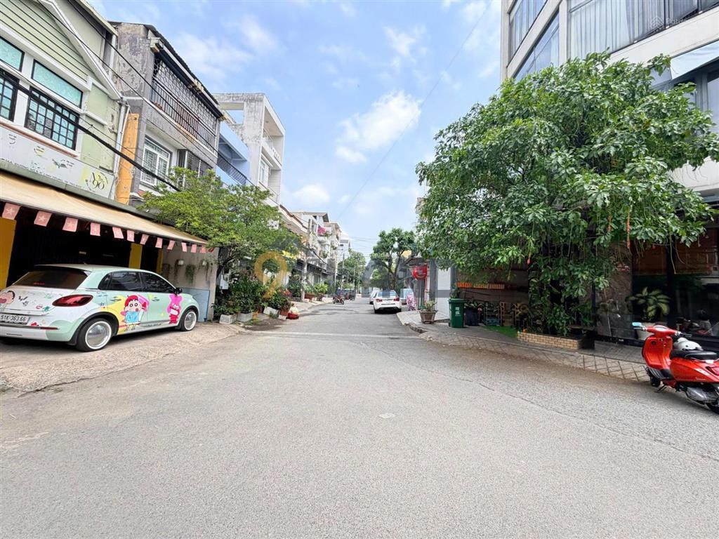 Gấp chdv sát hoàng diệu 2 20,5tỷ đang cho thuê 45tr/th khuôn 10x23m tiện xây mới kdc vip kinh doanh