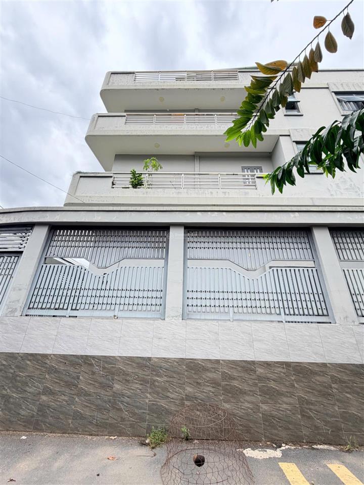 Nhà lô góc cực đẹp sát vành đai 2160m2 3tầng btct chắc chắn thu nhập 50tr/thángcần bán gấp 11.5t