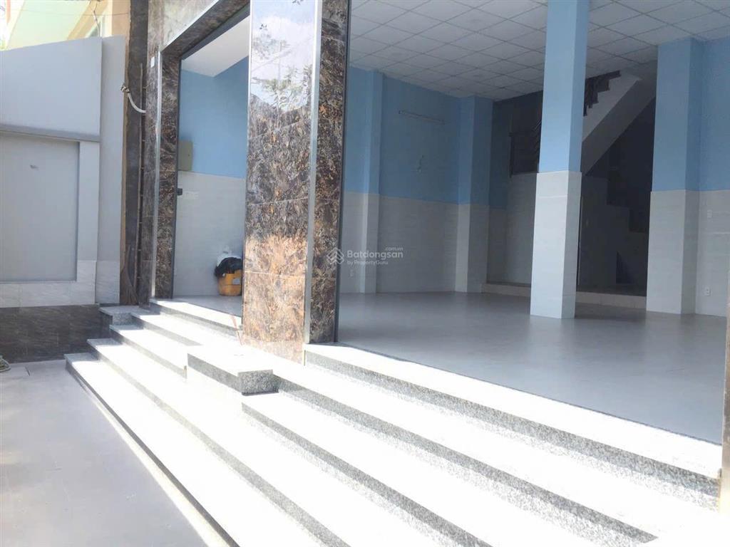 Nhà lô góc cực đẹp sát vành đai 2160m2 3tầng btct chắc chắn thu nhập 50tr/thángcần bán gấp 11.5t