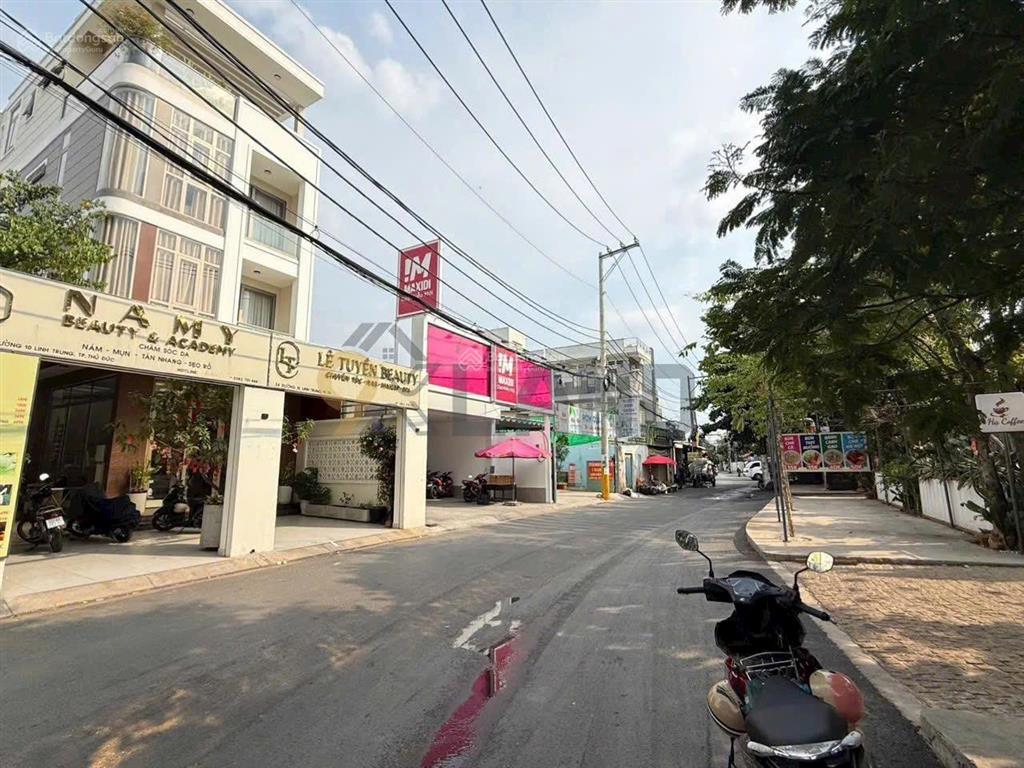 Nhà mặt tiền kinh doanh mọi ngành nghề 80m2 ( 5 x 16) vuông vức,vỉa hè rộng,đường thông,xd cao tầng