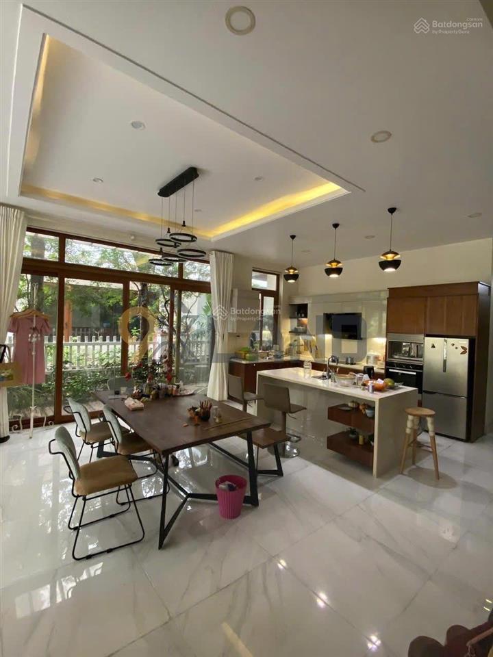 Biệt thự view cực đẹp 10x25 hiệp bình phước khu vip đáng sống  chủ thiện chí bán  nhanh ạ