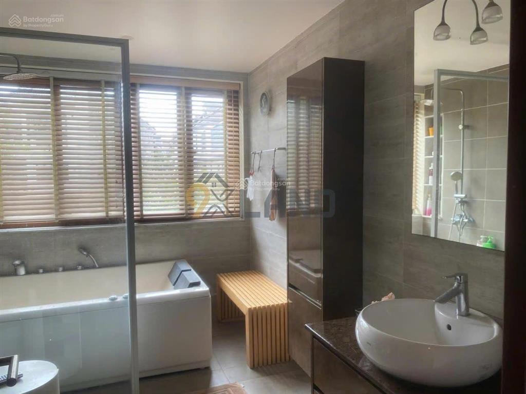 Biệt thự view cực đẹp 10x25 hiệp bình phước khu vip đáng sống  chủ thiện chí bán  nhanh ạ