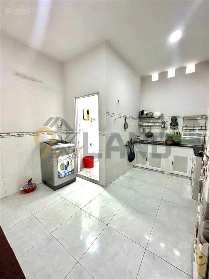 Nhà cực kỳ rẻ 5,5 tỷ 80m2 5x16m ngay sát mt đặng văn bi  nhanh mới kịp  quá rẻ