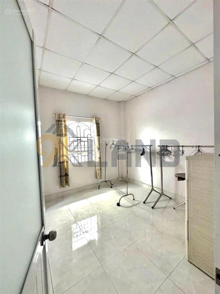 Nhà cực kỳ rẻ 5,5 tỷ 80m2 5x16m ngay sát mt đặng văn bi  nhanh mới kịp  quá rẻ