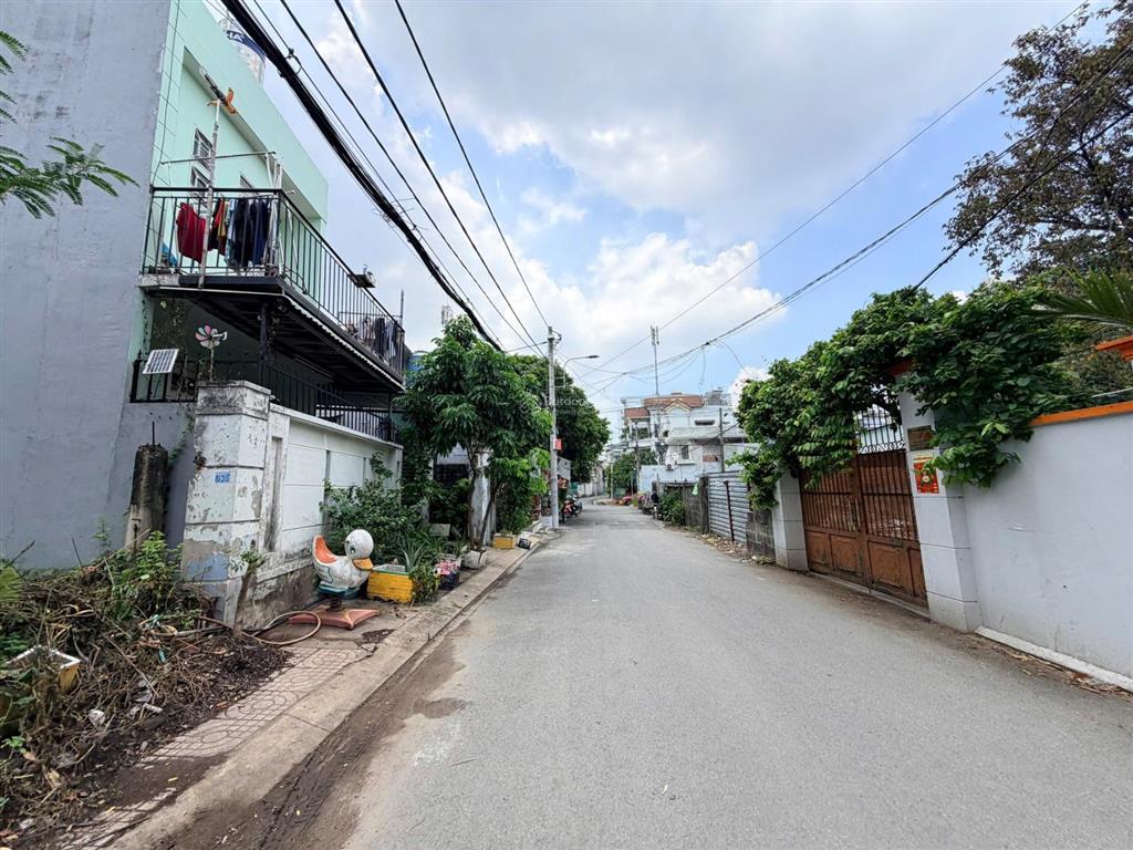 Đất mặt tiền cực đẹp sát phạm văn đồng 5x12 đường nhựa tiện ở và kinh doanh  nhanh mới kịp