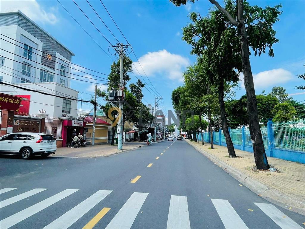 Hàng hiếm10x37m khu vip hành chính thủ đứcđẳng cấpkinh doanh sầm uấtvị trí độc tôn