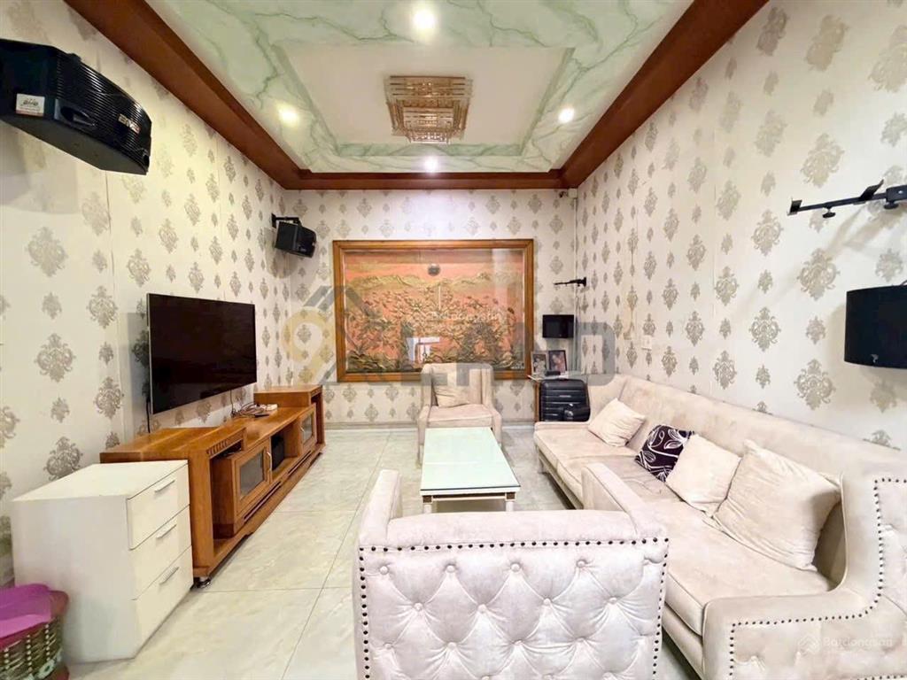 Bán biệt thự đẹp 8x21,5m kdc vip sang trọng  3 tầng kiên cố rộng cần việc bán gấp 18 tỷ.